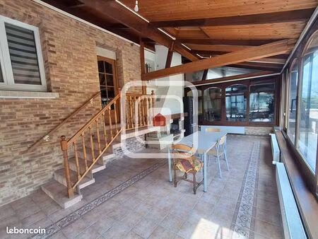 maison 7 pièces 165 m²