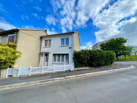 maison de ville 5 pièces 77 m²