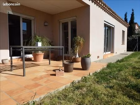 villa 4 pièces 100 m²