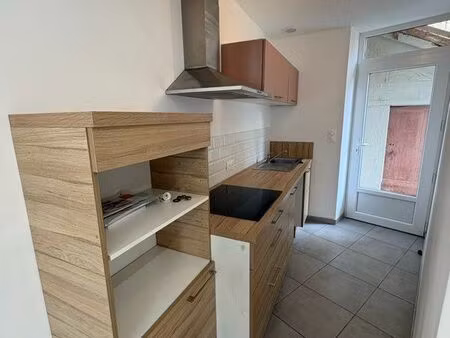 arnage centre petit appartement
