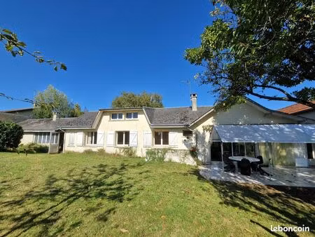 maison 6 pièces 130 m²