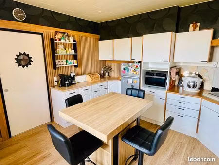 maison individuelle - 6 pièces - 145 m2