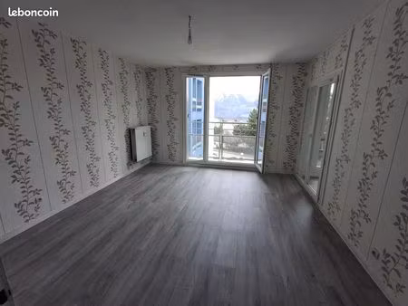 appartement 4 pièces 77 m²