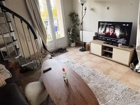 location maison t2 azay-le-rideau