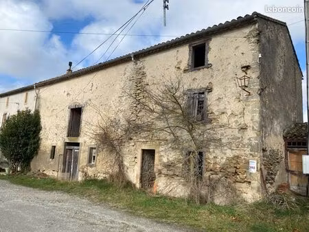 ancien corps de ferme / écurie à rénover