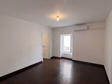 maison de village rénovée 90 m² – 3 chambres – 99000