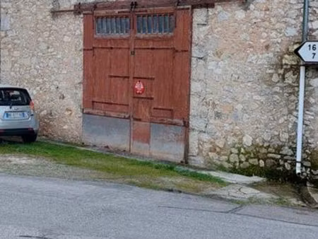 grange en pierre