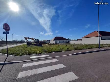 terrain viabilisé 632m2 - nouvelle zone pavillonnaire de bréviandes
