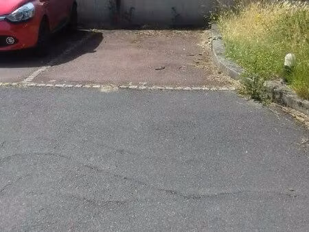 parking proche tram