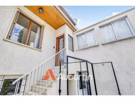 maison 5 pièces 94 m²