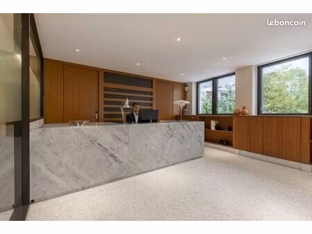 bureau privé à louer pour 1 personnes à signature 185 cdg paris