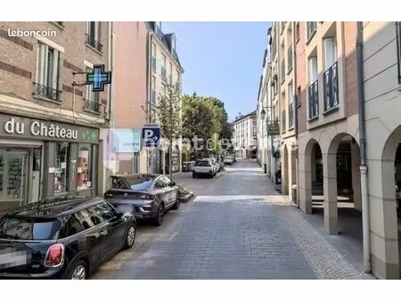 local commercial 82 m²