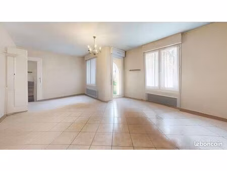 appartement 3 pièces 69 m²