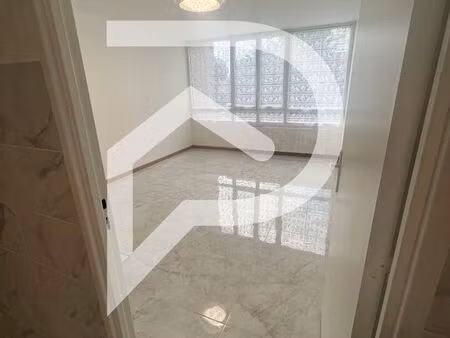 appartement 3 pièces 73 m²