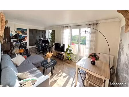 appartement f2 50m² avec vue exceptionnelle – saint-denis – dernier étage