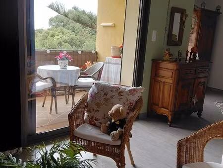 magnifique t4 traversant de 75m2 - rénové -