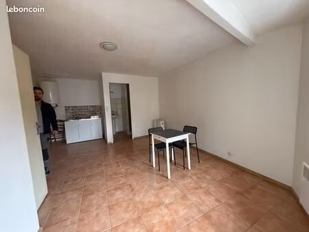 loue studio de 22 m²