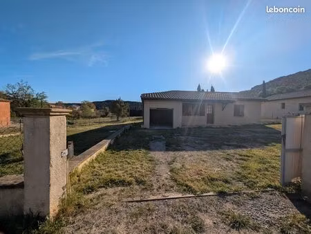 loue maison à feuilla