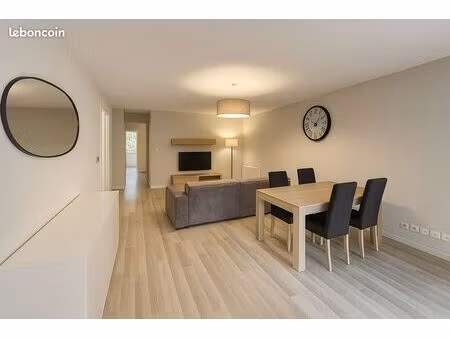 appartement 3 piéces avec double jardin dans une résidence récente sécurisée