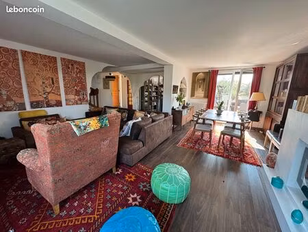grande maison familiale 200 m² refaite – jardin 300 m²  2 terrasses  véranda – 7 min rer e