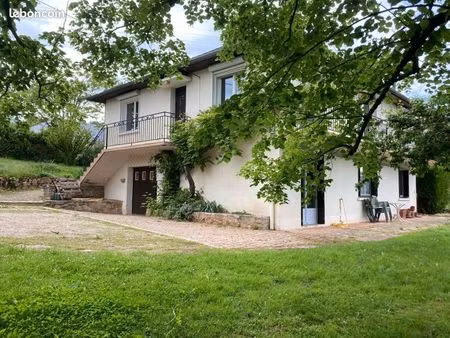 maison 145m2 sur grand terrain – 10 min de rodez