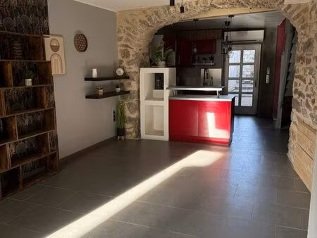 maison de village avec extérieur - centre rignac