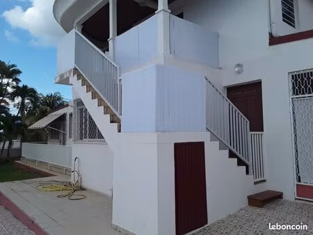 t2 meublé haut de villa