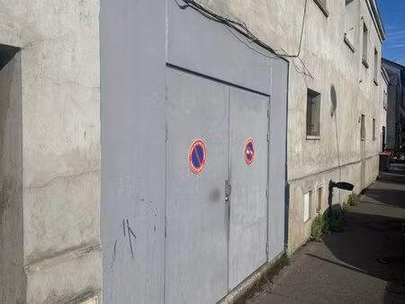local / dépôt 140 m² – saint-denis – idéal stockage ou commerce sans nuisance – 20000 ( no