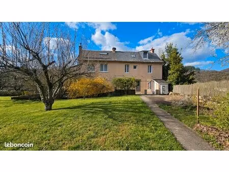 maison 10 pièces 165 m²