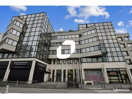 bureau 757 m²