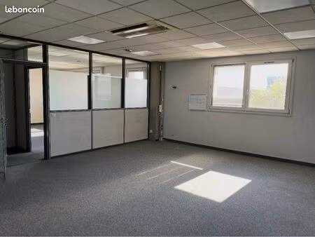 bureau calme et lumineux de 37m2 à louer