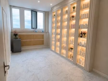 showroom local pour activités commerciales