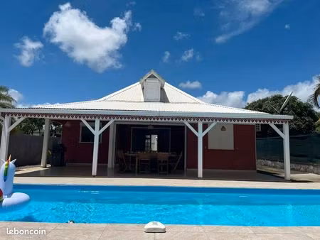 villa 4 chambres piscine