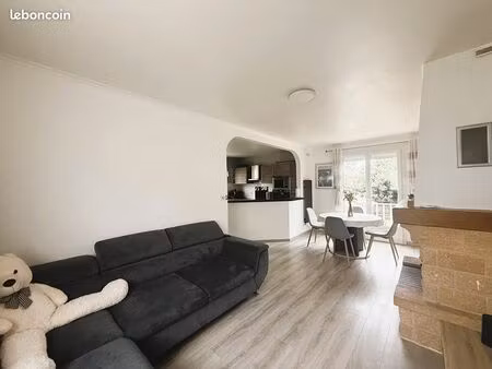 pavillon 4 pièces 84 m²
