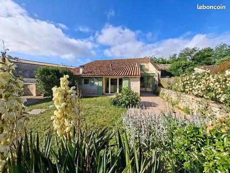 maison 6 pièces 195 m²