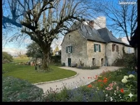 maison en pierre fini a 80%
