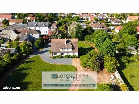 maison 9 pièces 222 m²