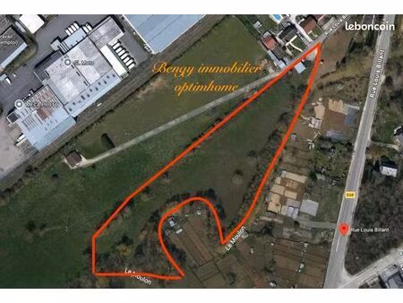 terrain 9 512 m² bourges