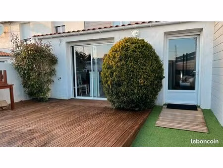 logement 2 chambres avec salle de bain et wc co-location possible