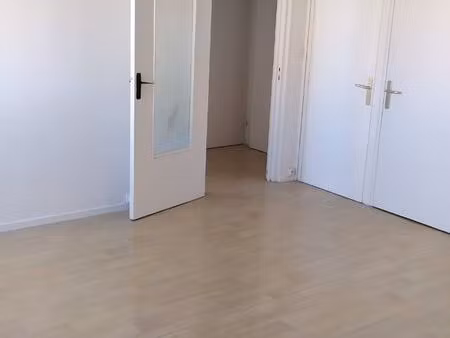 appartement t1 bis au centre de chenôve. loué