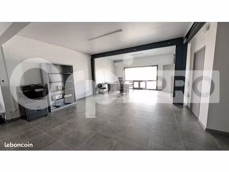 bureau 126 m²