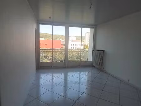 t4 74m² dernier étage + balcon + garage – lumineux – chenôve