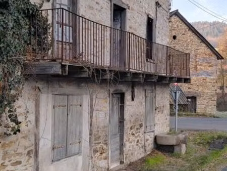 maison + dépendances + grange avec terrain