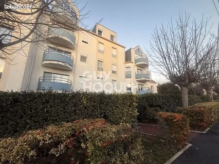 studio 1 pièce 31 m²