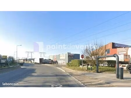 local commercial 320 m²