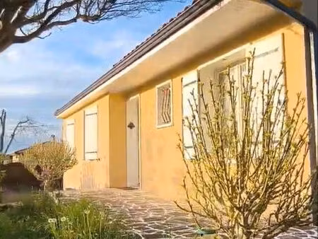 maison t5 de 92m2 étage+s/sol complet  857m2 terrain
