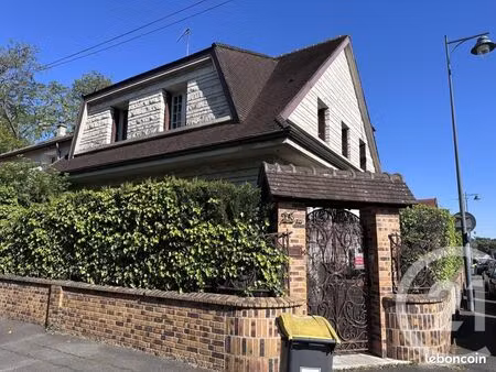 maison 5 pièces 179 m²