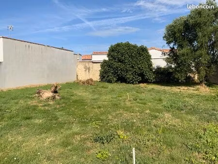 terrain constructible 567 m2 entièrement viabilisé agglomération la rochelle