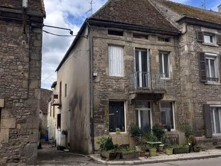 immeuble 8 pièces 185 m²