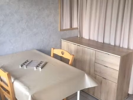 loue studio meublé
